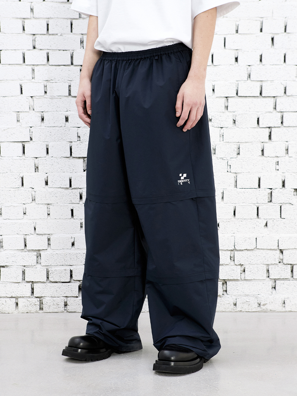 IEY - FLAG TRACK PANTS Navy