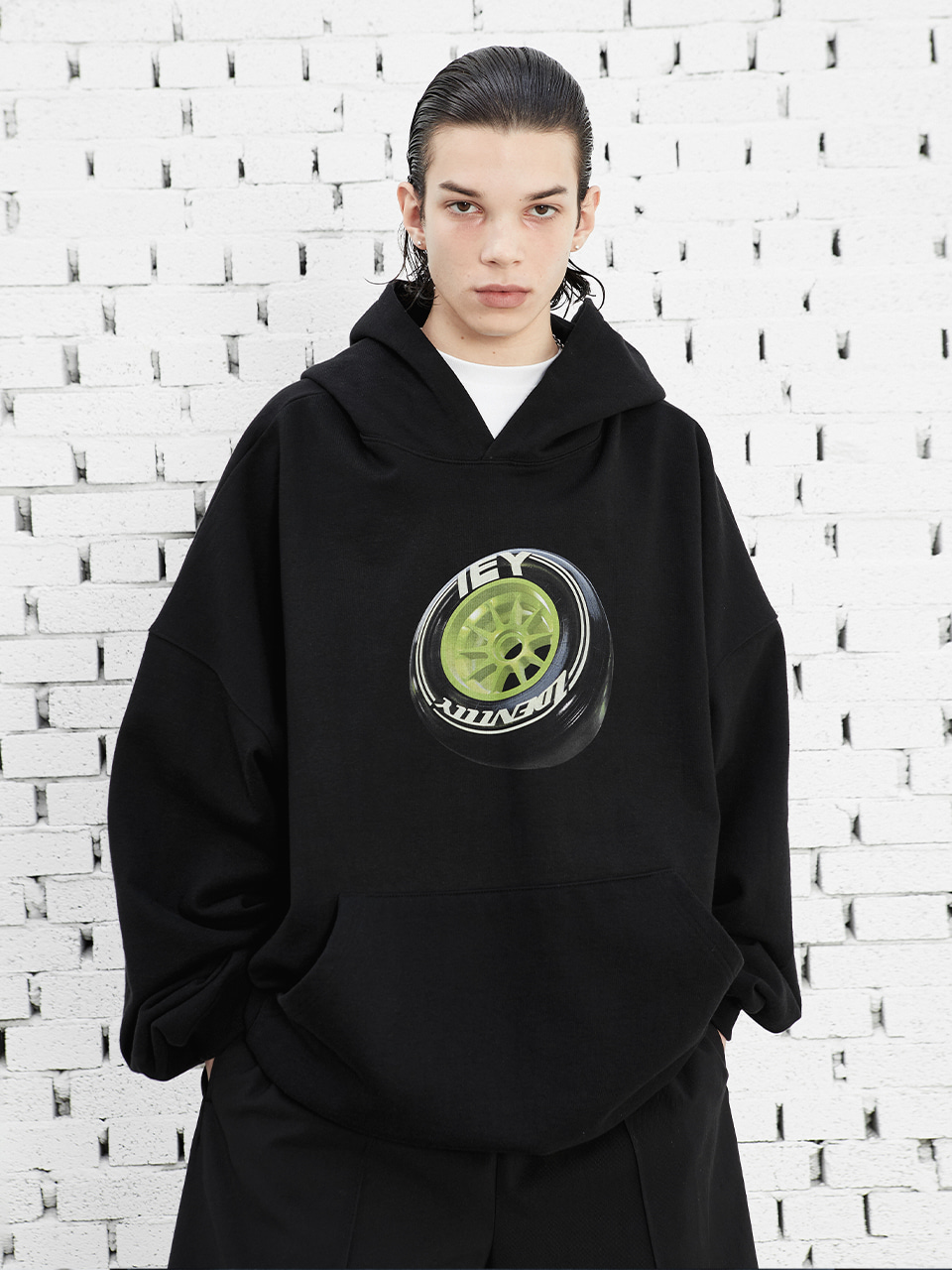 IEY - FOMULA OVER HOODIE Black