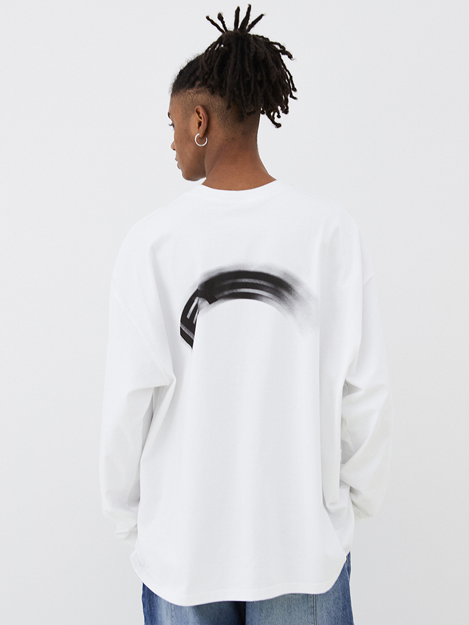 IEY - OVER MOTION LOGO LONG SLEEVE T-SHIRT White