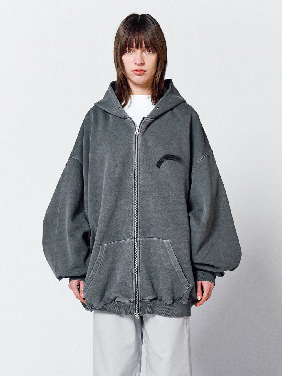 IEY - OVERSIZED MOTION LOGO HOODED ZIP-UP Charcoal
